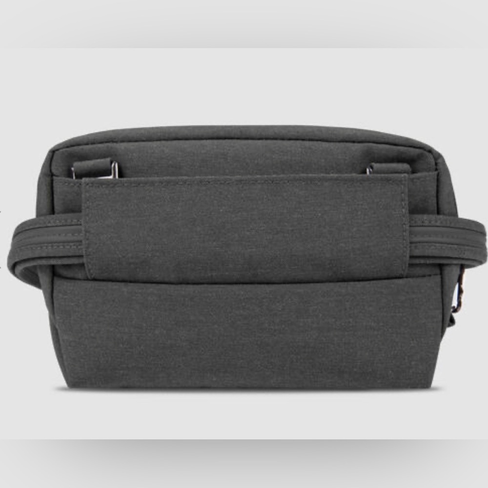 Travelon Anti-Theft Metro Convertible Small Crossbody Belt bag - Picture 5 of 15